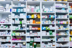 Fines Up to MVR 100,000 and License Suspensions Introduced for Unlawful Medicine Imports